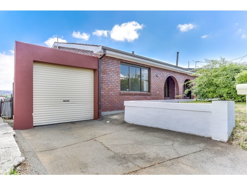 5 Parua Road, Newnham TAS 7248