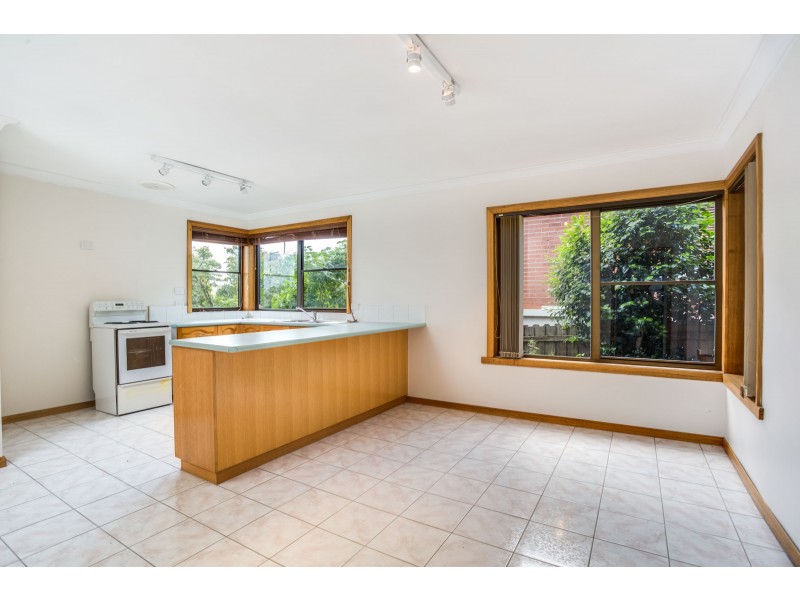5 Parua Road, Newnham TAS 7248