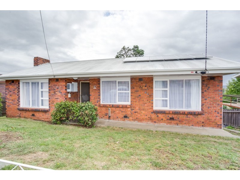32 Parua Road, Newnham TAS 7248