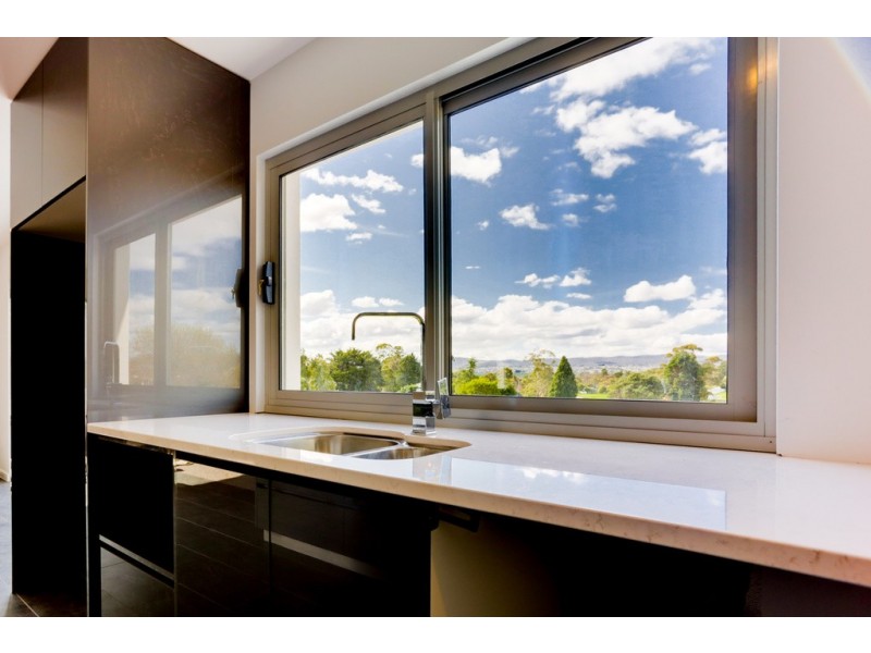 Unit 1/3 Greenway Close, Riverside TAS 7250