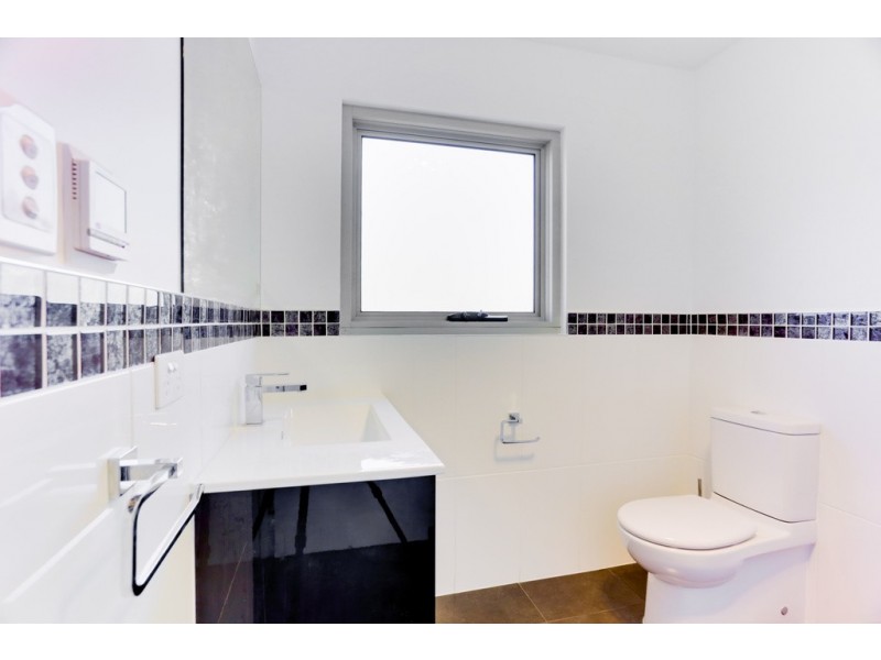Unit 2/3 Greenway Close, Riverside TAS 7250