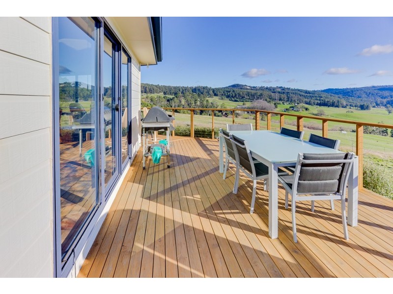 9 McBains Road, Glengarry TAS 7275