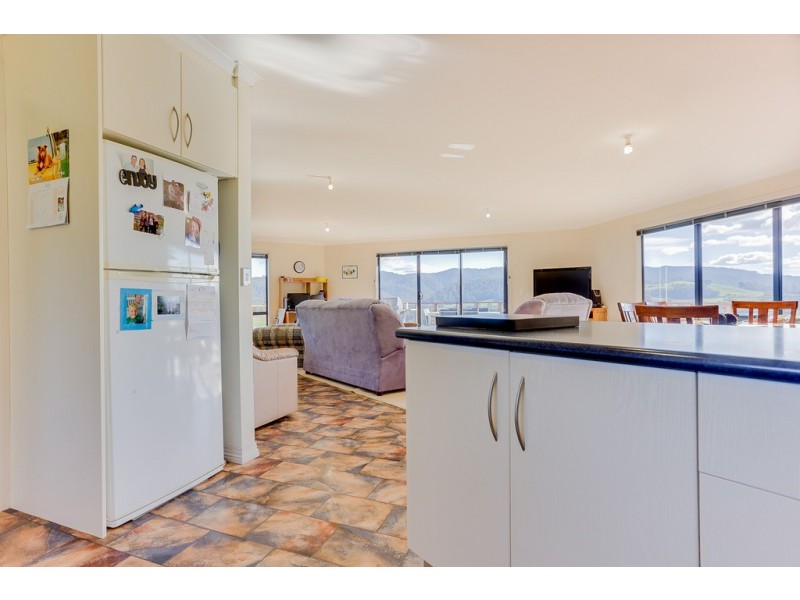 9 McBains Road, Glengarry TAS 7275