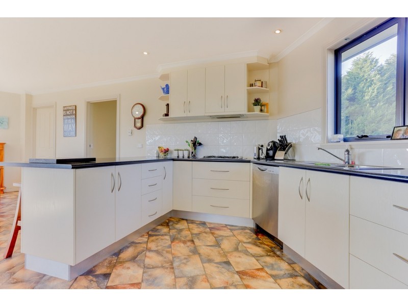 9 McBains Road, Glengarry TAS 7275