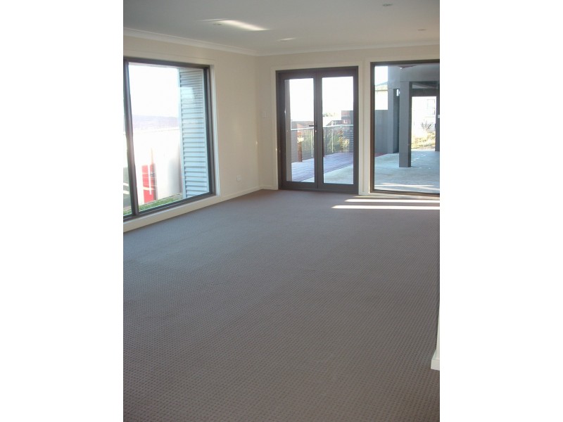 16A Quarantine Road, Kings Meadows TAS 7249