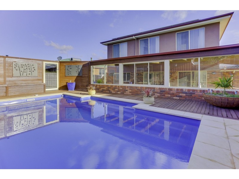 11 Pinsley Drive, St Leonards TAS 7250