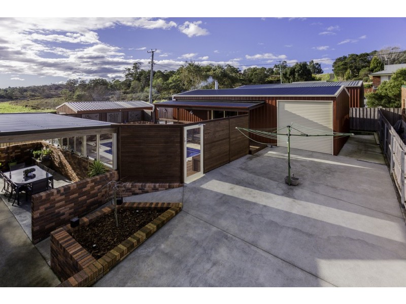 11 Pinsley Drive, St Leonards TAS 7250