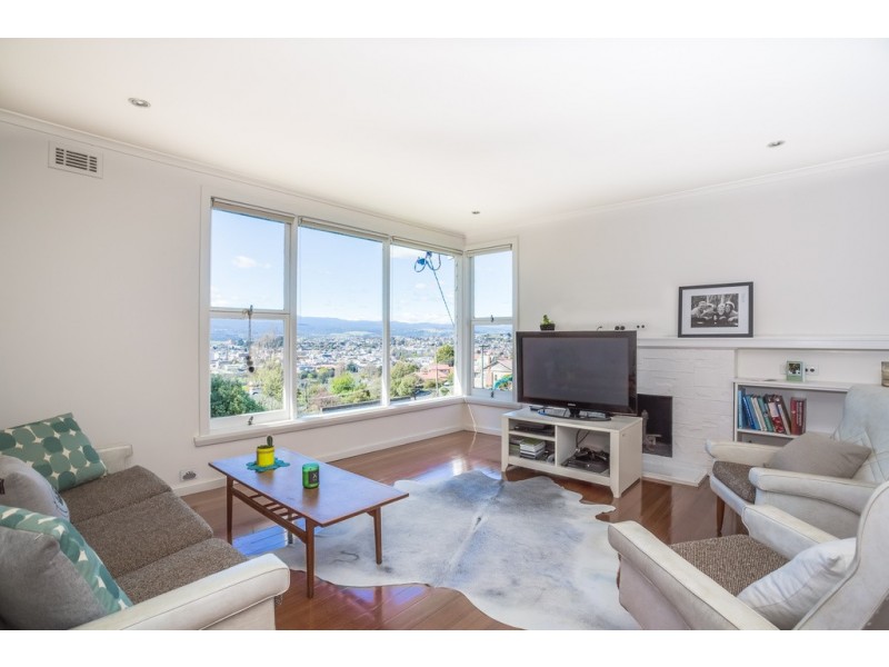 4 Wattle Way, Trevallyn TAS 7250