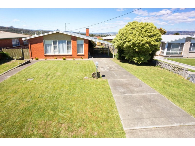 54 Paringa Avenue, Newnham TAS 7248