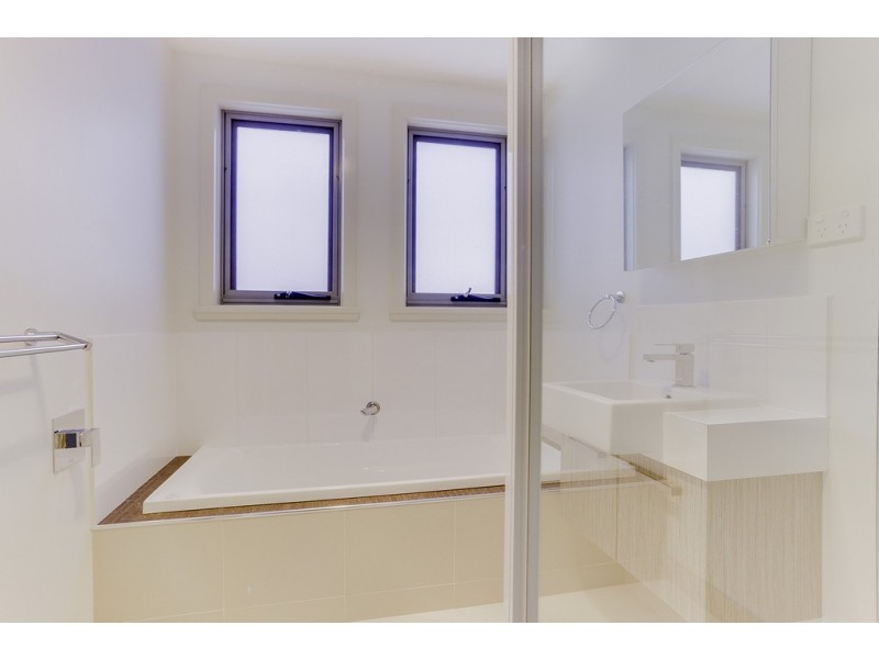 Unit 2 170 Hazard View Drive, Coles Bay TAS 7215