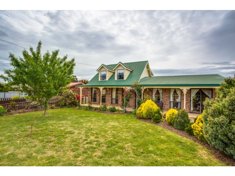17 Taylor Street, Westbury TAS 7303