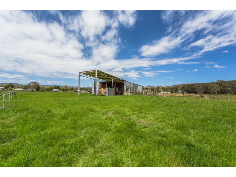 25 Cemetry Road, Beaconsfield TAS 7270