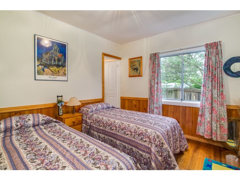 4 Nairana Street, Gravelly Beach TAS 7276