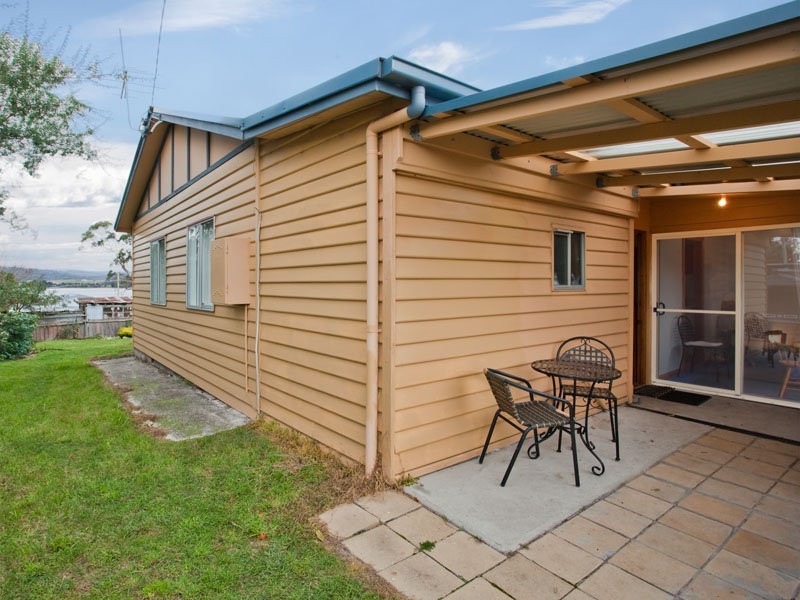 4 Nairana Street, Gravelly Beach TAS 7276