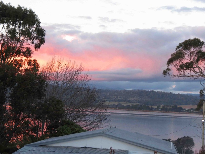 4 Nairana Street, Gravelly Beach TAS 7276