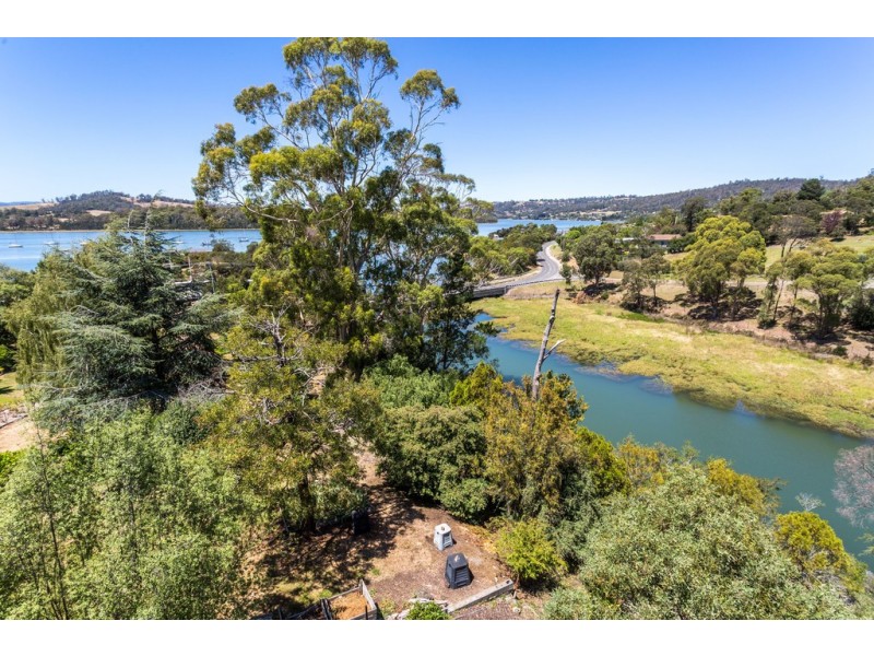 5 Old Coach Road, Gravelly Beach TAS 7276