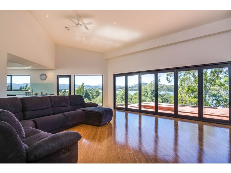 5 Old Coach Road, Gravelly Beach TAS 7276