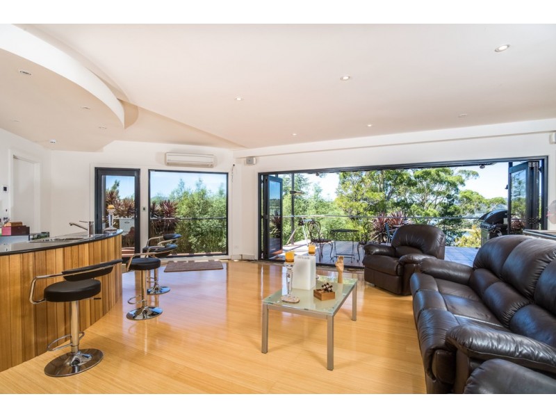 5 Old Coach Road, Gravelly Beach TAS 7276