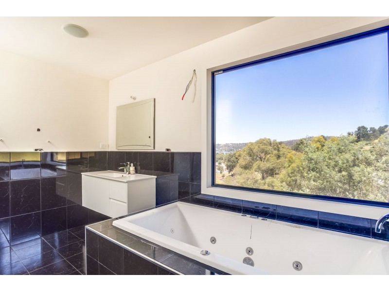 5 Old Coach Road, Gravelly Beach TAS 7276