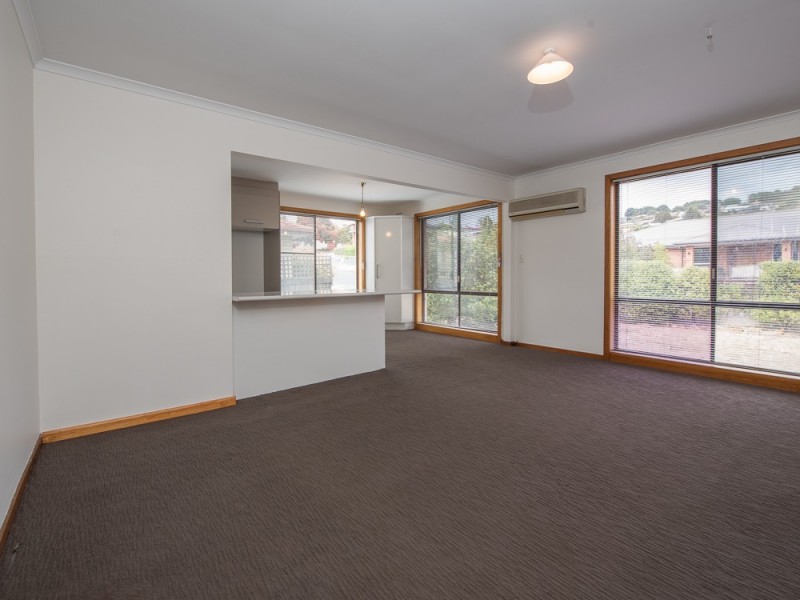 17 Chifley Street, Kings Meadows TAS 7249