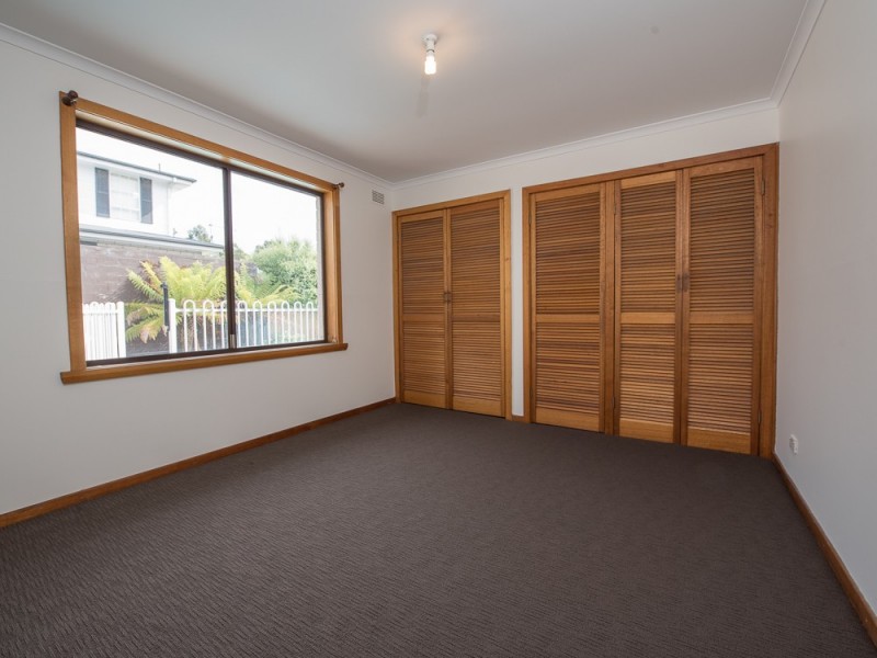 17 Chifley Street, Kings Meadows TAS 7249