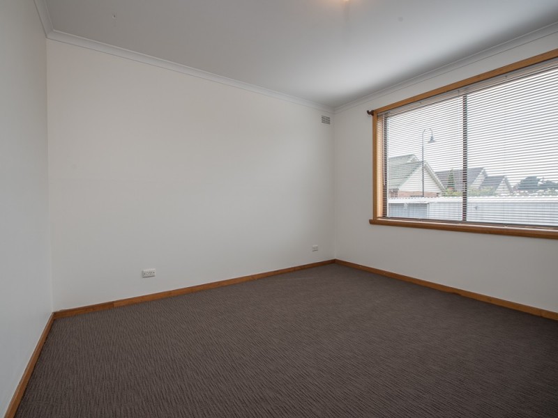 17 Chifley Street, Kings Meadows TAS 7249