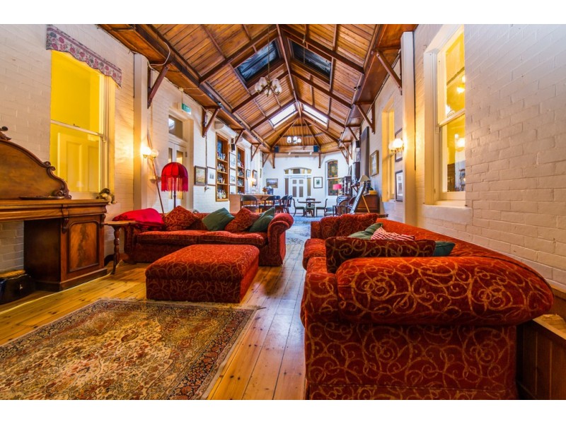 13 East Barrack Street, Deloraine TAS 7304