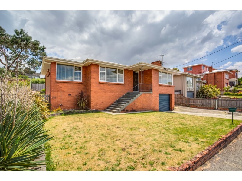 8 Maroney Street, Kings Meadows TAS 7249
