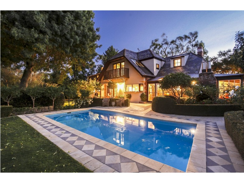 8 Christine Avenue, Devon Hills TAS 7300