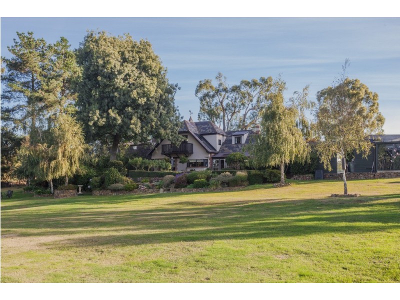 8 Christine Avenue, Devon Hills TAS 7300