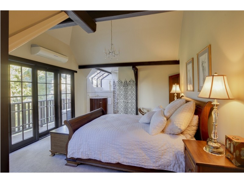 8 Christine Avenue, Devon Hills TAS 7300