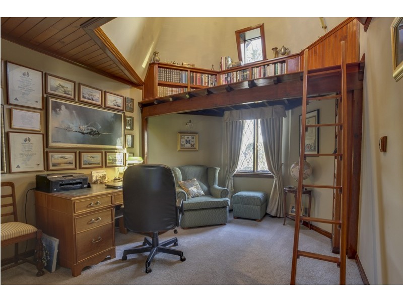 8 Christine Avenue, Devon Hills TAS 7300