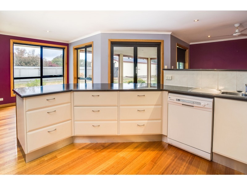 20 Weld Street, Beaconsfield TAS 7270
