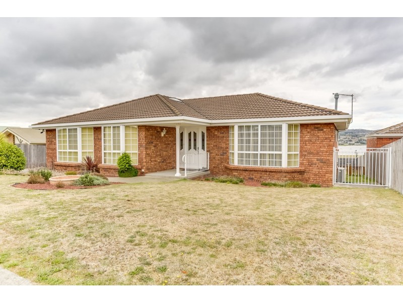 69 Mount Stuart Drive, Newnham TAS 7248