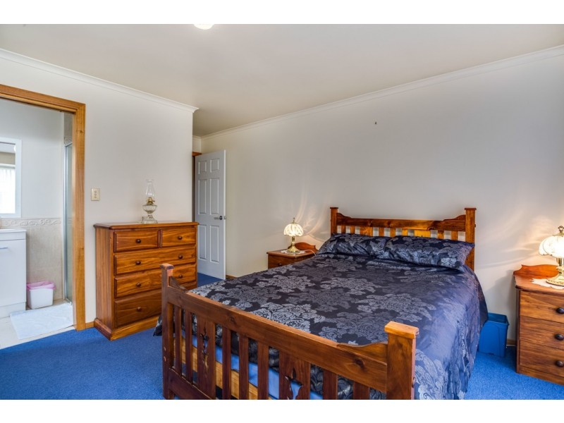 69 Mount Stuart Drive, Newnham TAS 7248