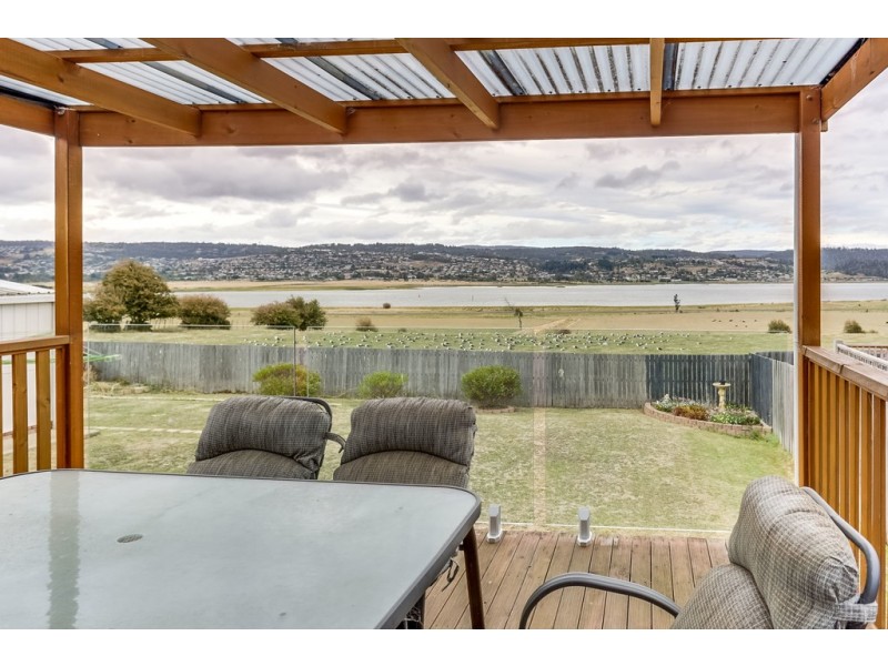 69 Mount Stuart Drive, Newnham TAS 7248
