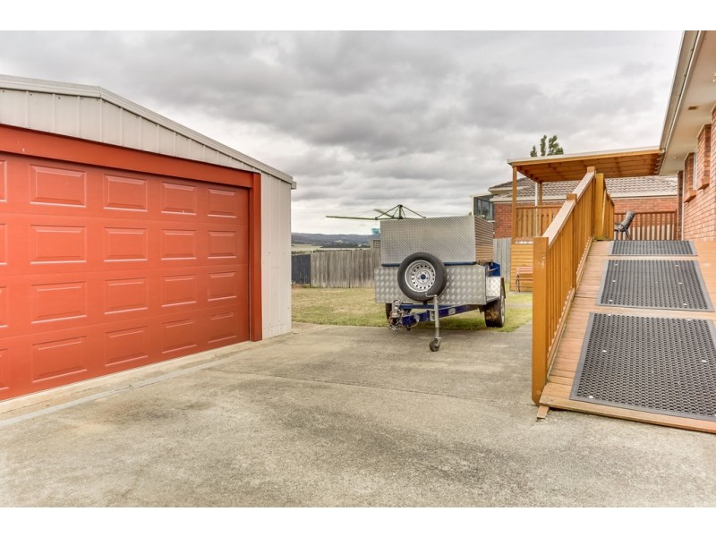 69 Mount Stuart Drive, Newnham TAS 7248