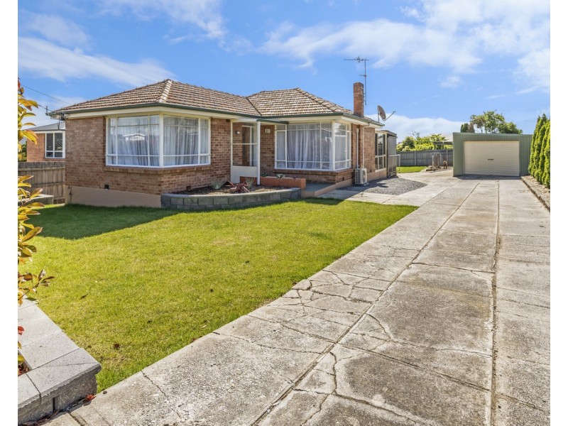 21 Helenwood Grove, Newnham TAS 7248