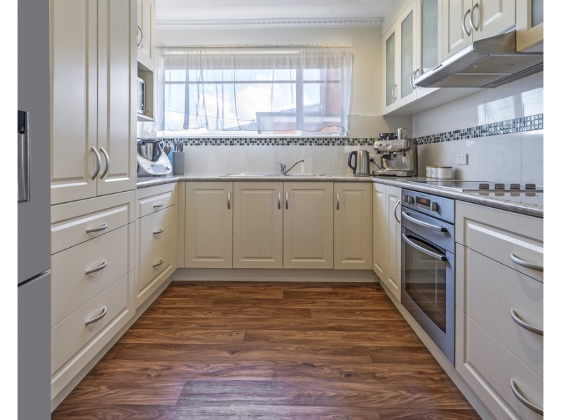 21 Helenwood Grove, Newnham TAS 7248