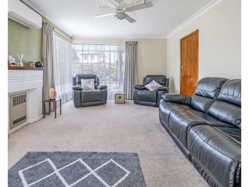 21 Helenwood Grove, Newnham TAS 7248