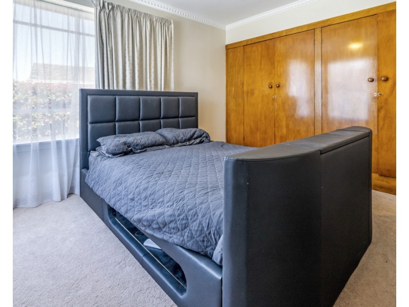 21 Helenwood Grove, Newnham TAS 7248