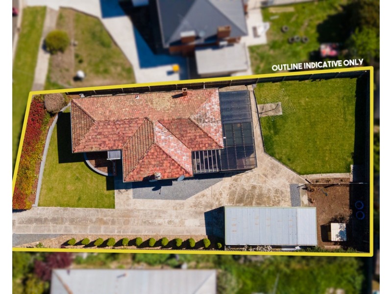 21 Helenwood Grove, Newnham TAS 7248