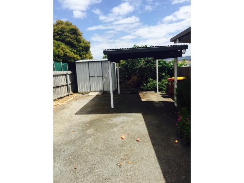 2/19 Wallace Street, Newnham TAS 7248