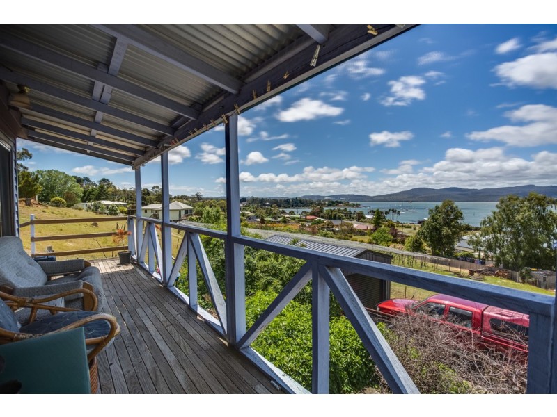 137 Gravelly Beach Road, Blackwall TAS 7275