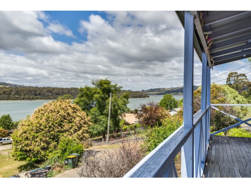 137 Gravelly Beach Road, Blackwall TAS 7275