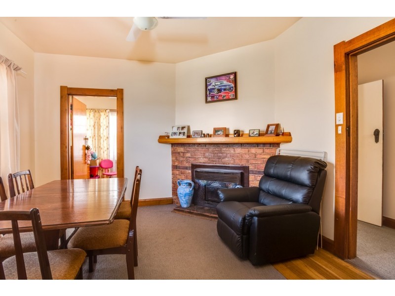 9 Abels Hill Road, St Leonards TAS 7250