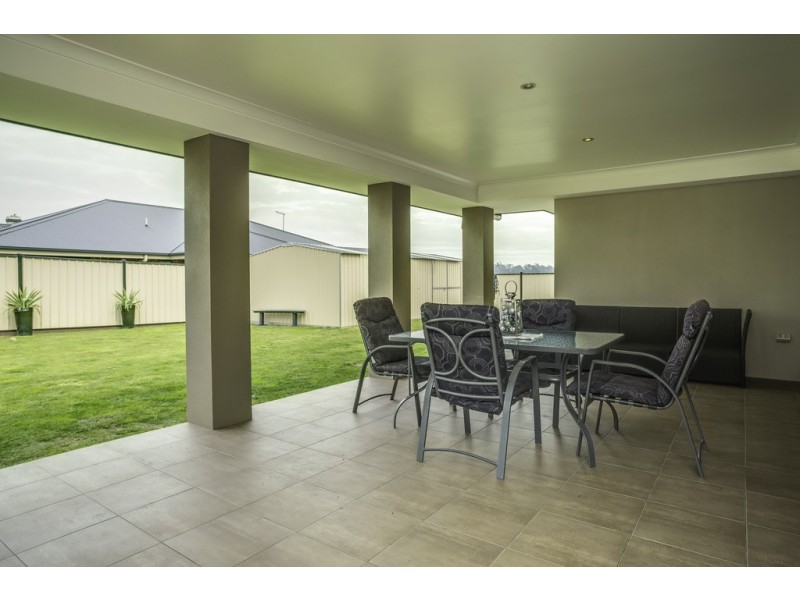 1 Sapphire Court, Perth TAS 7300