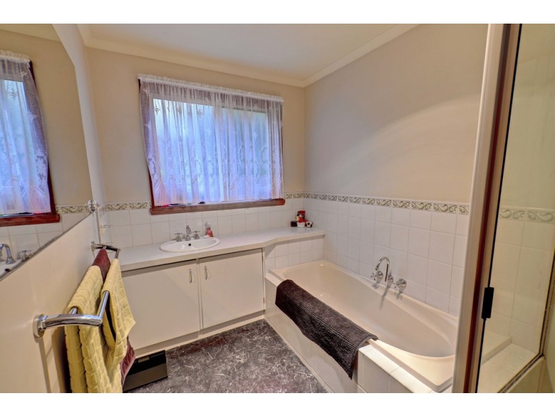 5 Levella Court, Trevallyn TAS 7250