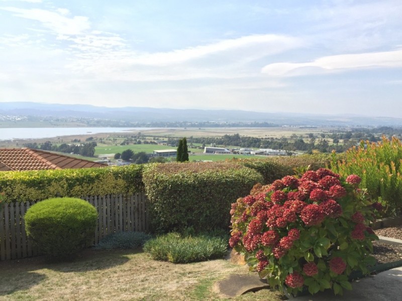 27 Gallagher Drive, Riverside TAS 7250