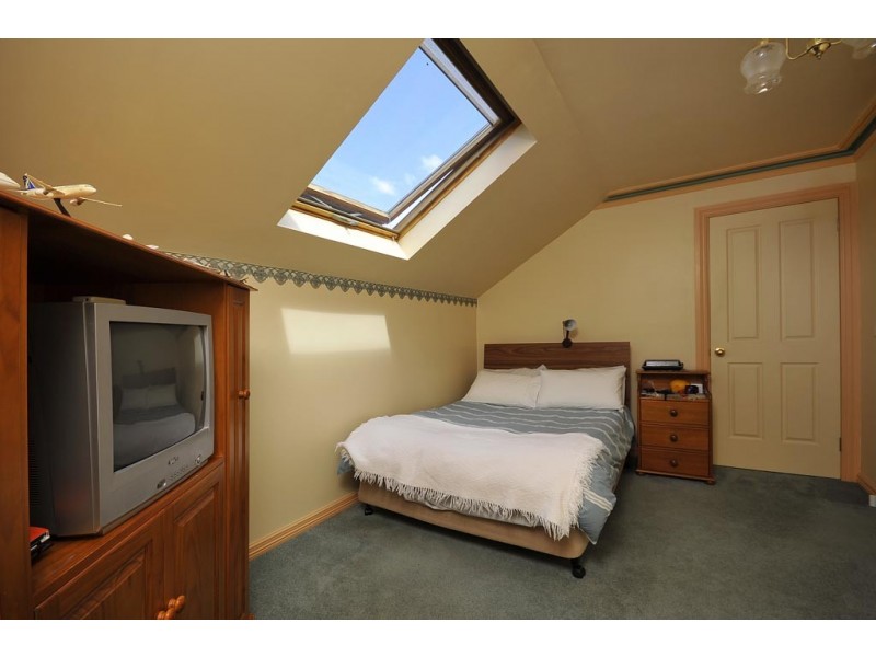 11 St John Crescent, Launceston TAS 7250